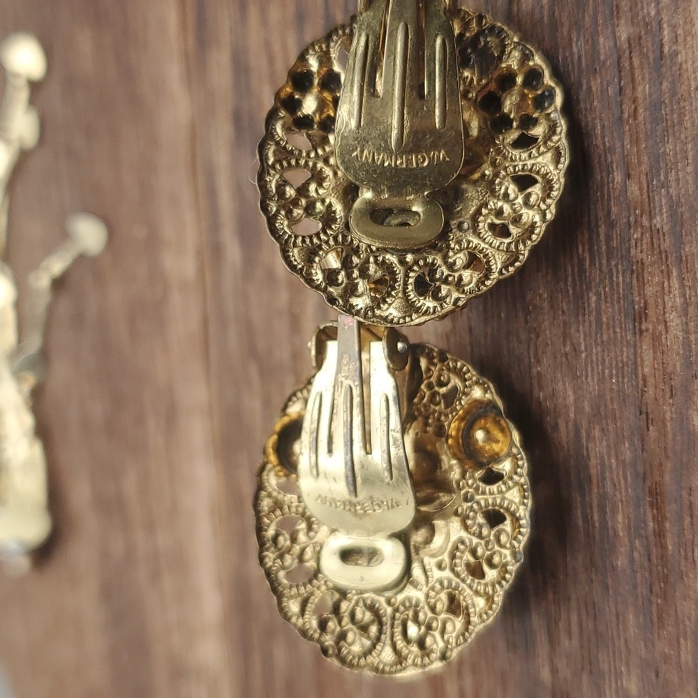 West Germany  black lustrous pearl estate earrings clip on‎ E757 - Picture 4 of 5